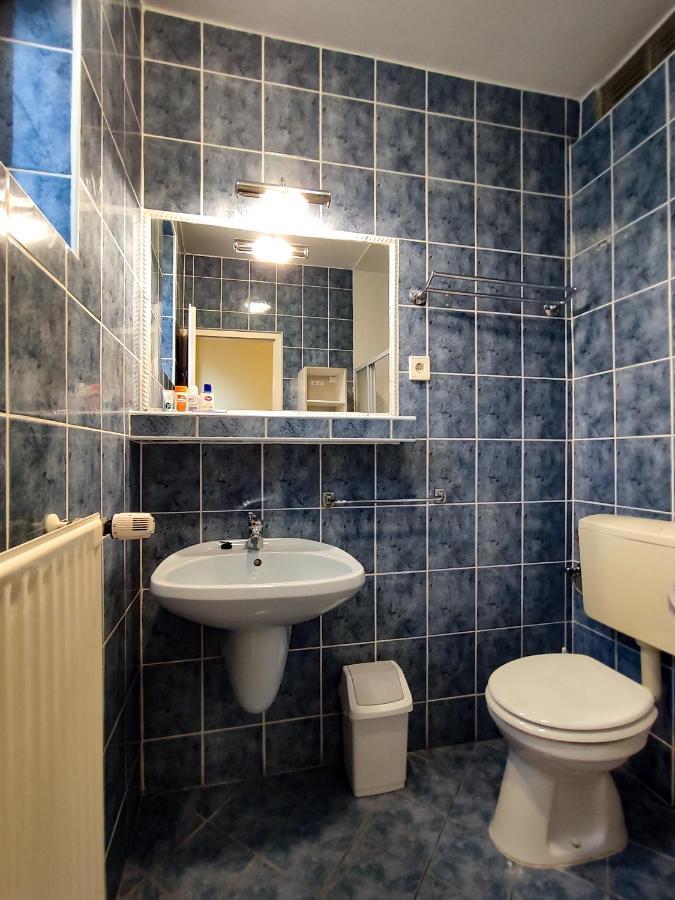 Afrodite Apartmanhaz Eger Eksteriør billede