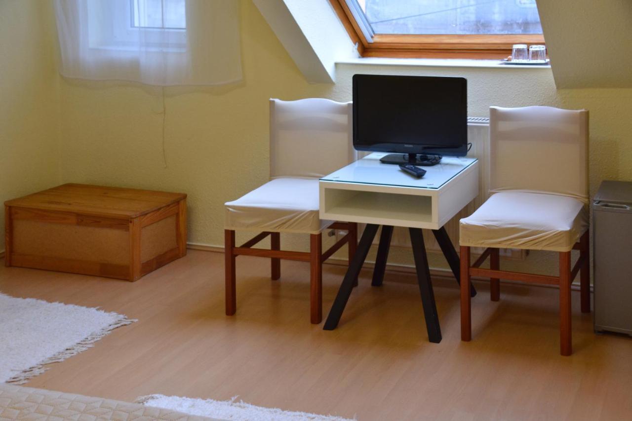 Afrodite Apartmanhaz Eger Eksteriør billede